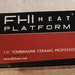 BNIB FHI HEAT PLATFORM 1.25 Iron